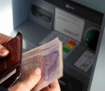 How to Apply 'The Art of Tidying Up' to Your Wallet