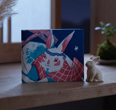 Usagi Drops July 14: Nanami Takeuchi's Rabbit Comes to the Slim Wallet