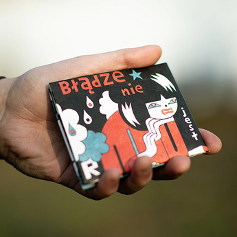 Slim Wallet Days like dogs - Open Wallet Inside Design with cards and cash