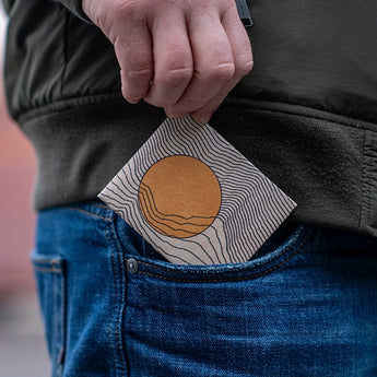 Slim Wallet Tether - Lifestyle image
