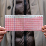 Slim Wallet True Scale - Lifestyle image