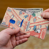 Slim Wallet Cat Bar - Lifestyle image