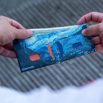 Slim Wallet The Starry Night - Lifestyle image