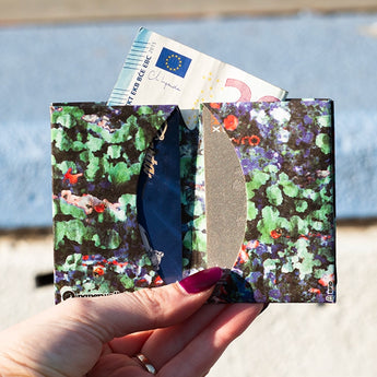 Micro Wallet Water Flower - Lifestyle image