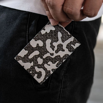 Micro Wallet Monochrome Delta - Lifestyle image