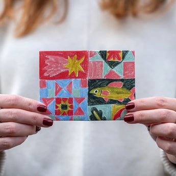 Micro Wallet Garden Quilt - Lifestyle image