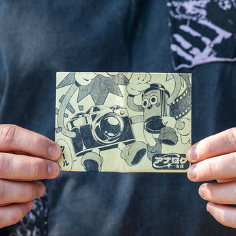 Micro Wallet Analog Friends - Lifestyle image
