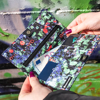 Clutch Wallet Water Flower