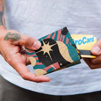 Slim Wallet Imagination - Lifestyle image