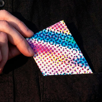 Micro Wallet Prismatic Pulse - Lifestyle image