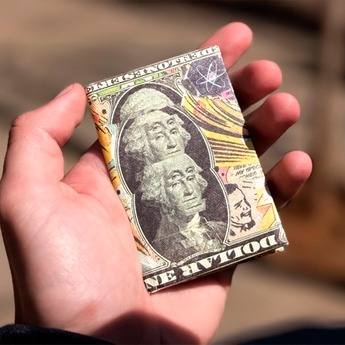 Micro Wallet Sun Sulfura - Lifestyle image