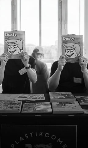 Plastikcomb Magazine