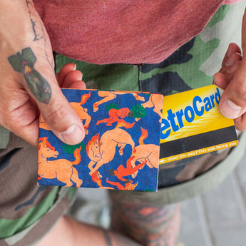 Slim Wallet Trample - Open Wallet Inside Design with cards and cash
