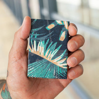 Micro Wallet Botanic - Lifestyle image