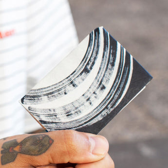 Micro Wallet Echo - Lifestyle image