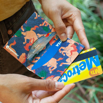 Micro Wallet Trample - Lifestyle image