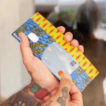 Slim Wallet Africa - Lifestyle image